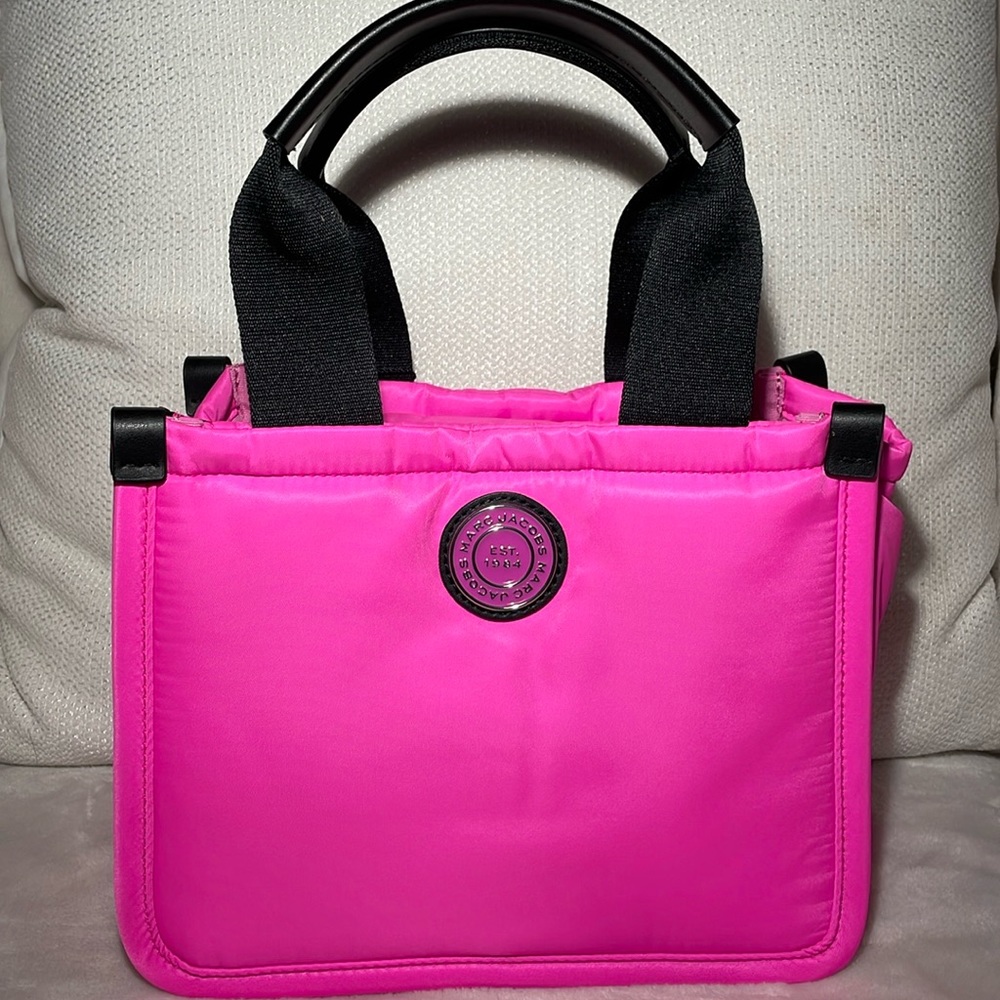 MARC JACOBS NWT HOT PINK, NEON FUCHSIA Puff Tote, black hardware with new strap